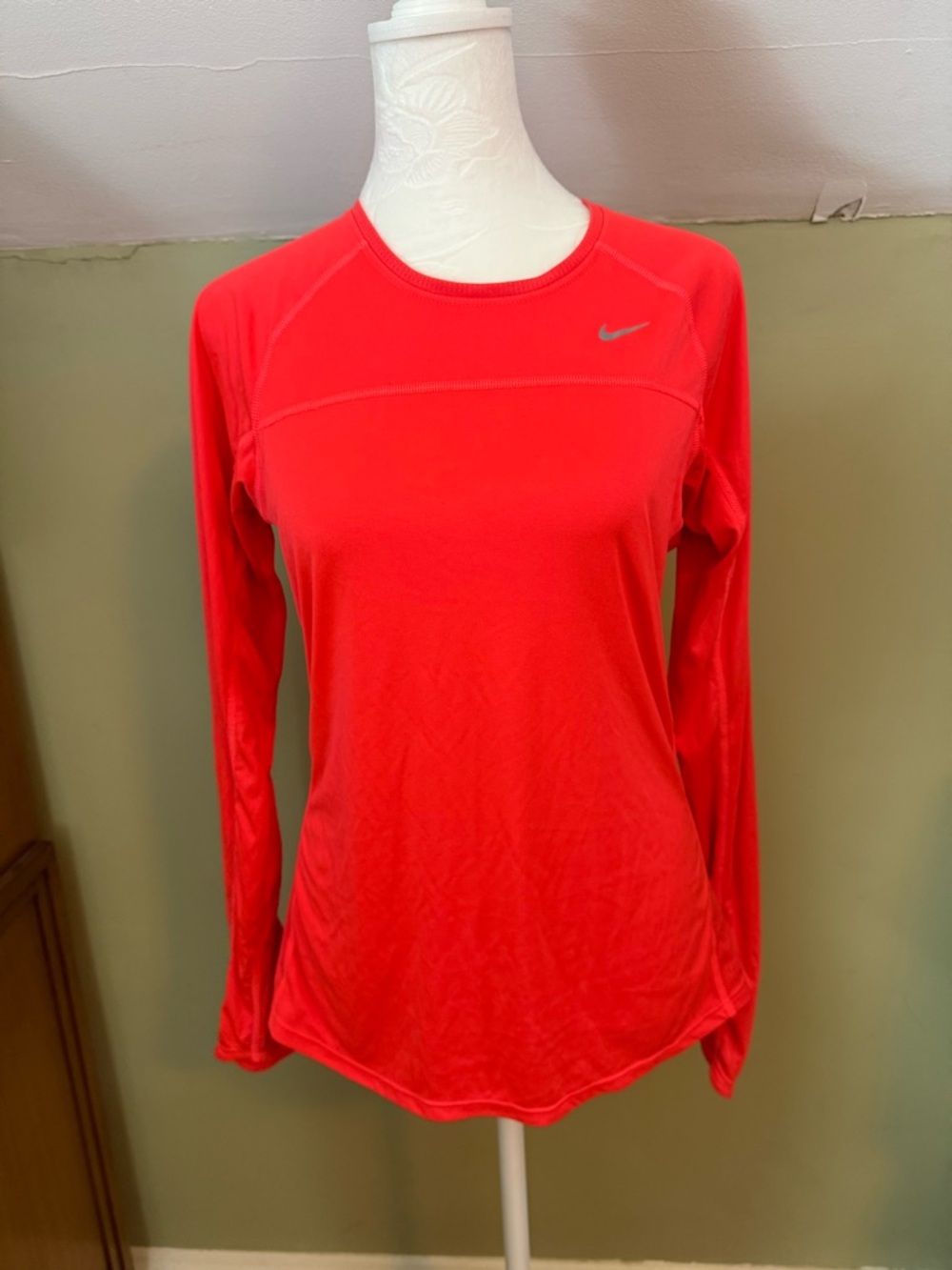 Nike Dri-Fit Long Sleeve Running Long Sleeve Top